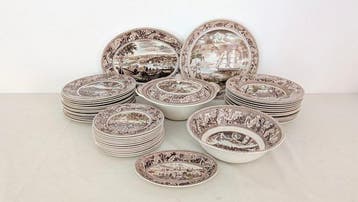 Johnson Bros. - Eetservies voor 12 (41) - Porselein -