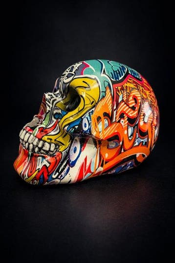 Oliver Klapp (XX) - sculptuur, Graffiti Skull – Handgemaakt