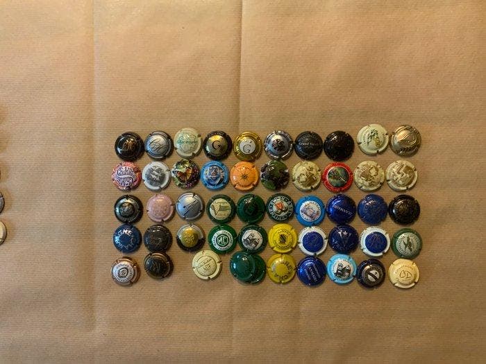 Champagne capsules (300) - Staal, Antiquités & Art, Antiquités | Jouets