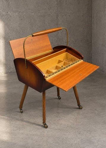 Naaidoos - Teak