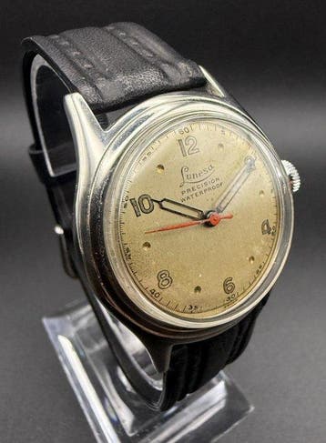 Lunesa - Precision – Cal. ETA 1080 – Red Central Seconds –, Nieuw