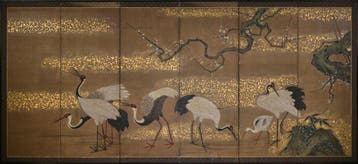 Un paravent pliant japonais en sable doré, orné de grues et, Antiek en Kunst