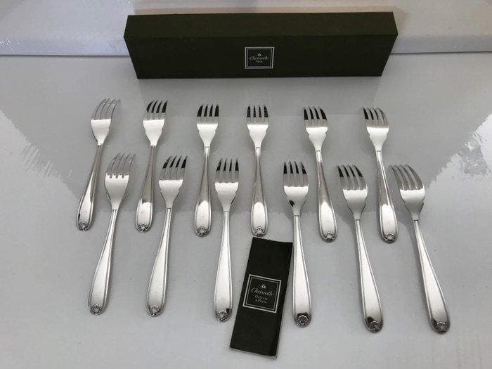 Christofle - Ensemble de 12 fourchettes à poisson modèle, Antiek en Kunst, Antiek | Meubels | Tafels