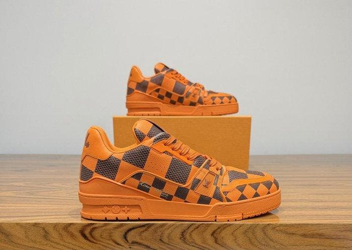 Louis Vuitton - LV Trainer Damier Pop Orange - Sneakers -, Kleding | Heren, Schoenen