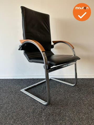 Ahrend vergaderstoel - Zwart leer - Hoge rug - Chroom, Vergader- of Presentatieruimte, Ophalen of Verzenden, Gebruikt, Stoel
