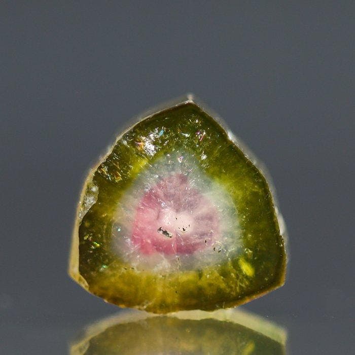 Tourmaline pastèque merveilleuse • 4,35 ct • cœur rose néon, Verzamelen, Mineralen en Fossielen