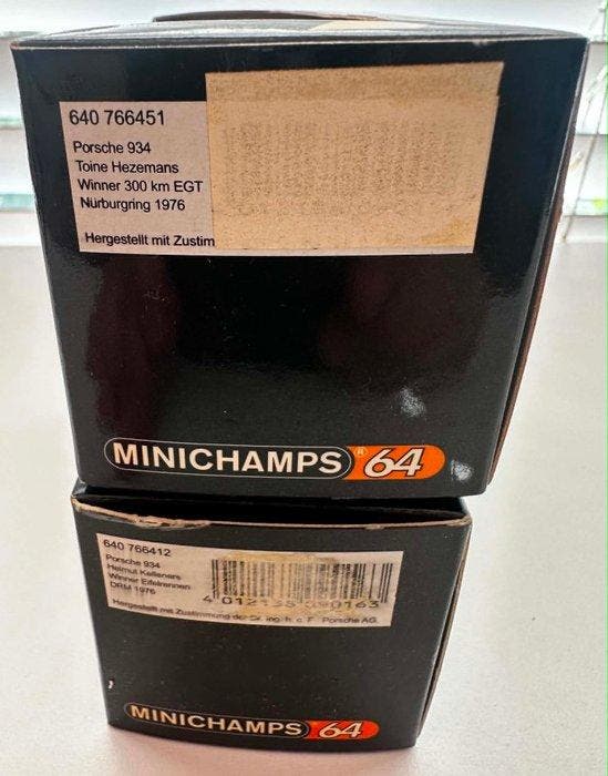 Minichamps 1:64 - Voiture miniature (2), Hobby & Loisirs créatifs, Voitures miniatures | 1:5 à 1:12