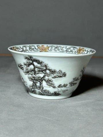 Tasse émaillée à motif pastoral de bovins - Porcelaine -