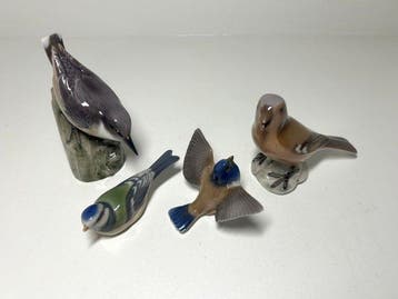 Bing & Grondahl, Royal Copenhagen - Beeldje - Set of 4 Royal