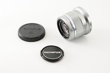 Olympus M.Zuiko Digital 1.8/45mm Silver [#1059] Cameralens, Nieuw