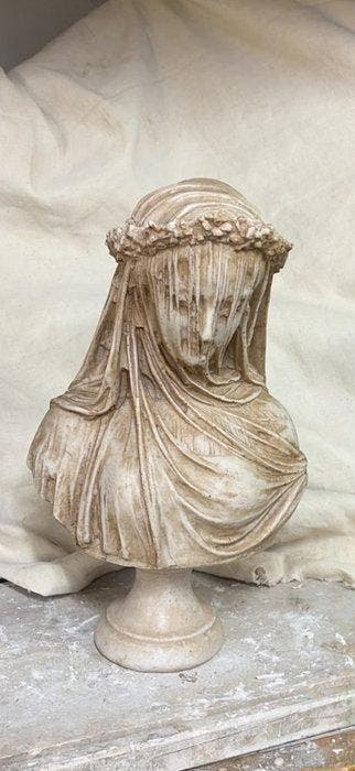 sculptuur, La Dama Velata - 35 cm - andere soort marmer
