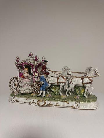 Capodimonte - Figurine - Horse-drawn carriage group -