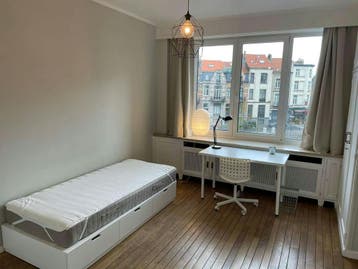 Appartement aan Place de la Petite Suisse, Ixelles