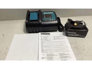 Veiling - Makita 5Ah Accu + makita acculader DC18SD