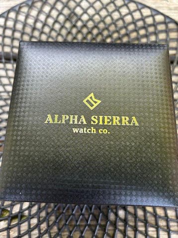 Alpha Sierra - hellcat - Zonder minimumprijs - 8217 - Heren, Bijoux, Sacs & Beauté, Montres | Hommes