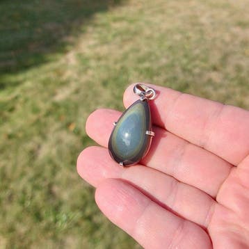 Pendentief van obsidiaan met hemel-oog. Prachtige kwaliteit.