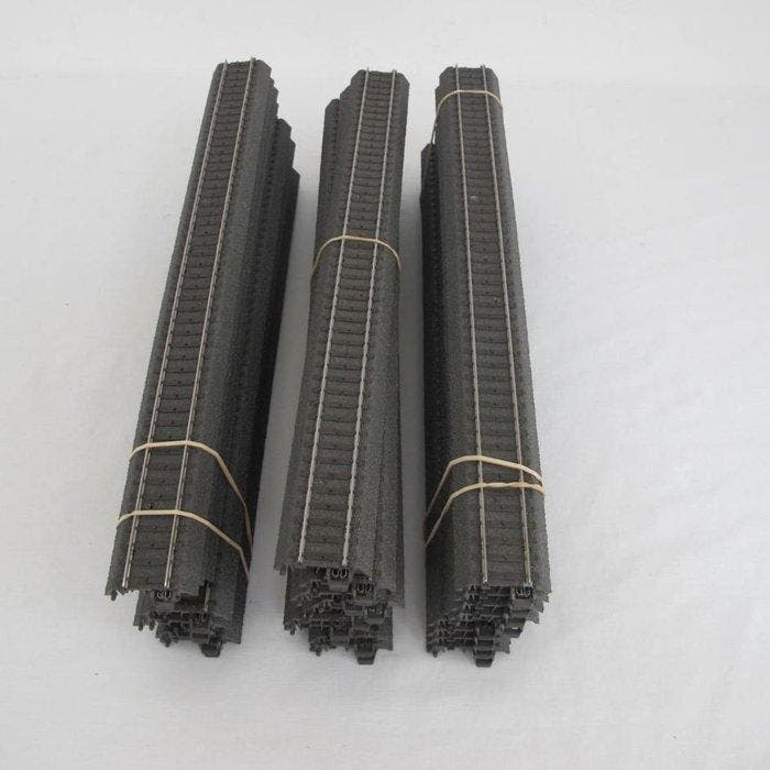 Märklin H0 - 24360 - Modeltreinsporen (30) - 30 rechte rails, Hobby & Loisirs créatifs, Trains miniatures | HO