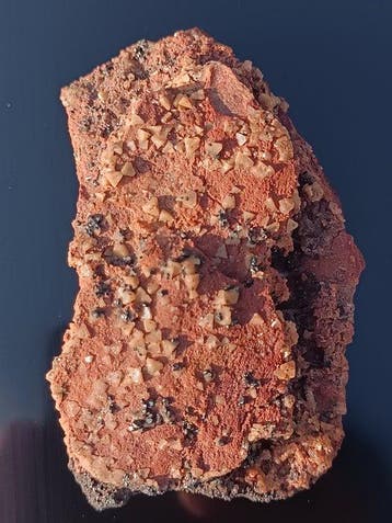 cristaux de zunyite Cristaux sur matrice - Hauteur : 75 mm -