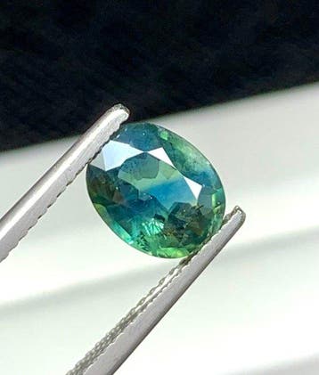 Zonder minimumprijs - 1 pcs Blauw, Groen Saffier - 1.83 ct -, Nieuw