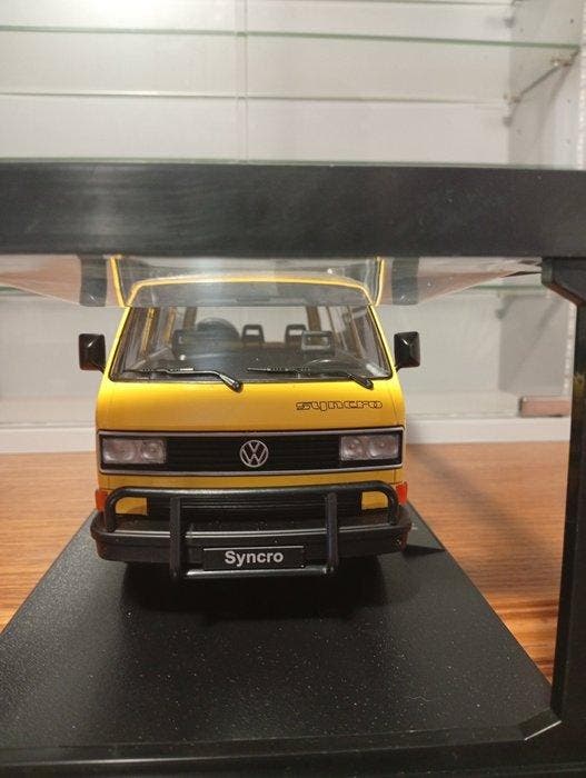 KK scale 1:18 - Modelauto - VW Bus - VW Bus T3 Syncro 1987., Hobby & Loisirs créatifs, Voitures miniatures | 1:5 à 1:12