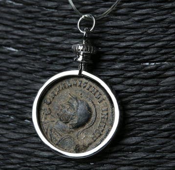 Modern Silver Hanger met Licinius II-follis (Zonder