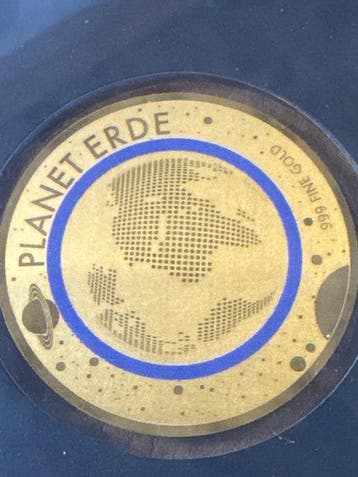 Tsjaad. 5000 Francs 2020 - Planet Erde , 1/200 Oz (.999) mit, Postzegels en Munten