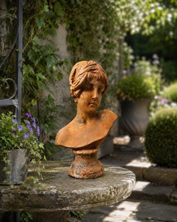 Beeld, statue in cast metal female bust - 26 cm - Gietijzer, Antiquités & Art