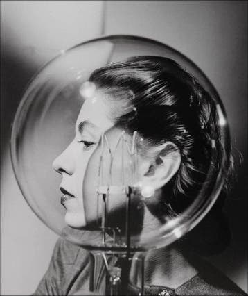 Lee Miller - Model with Lightbulb, Vogue Studio, London,
