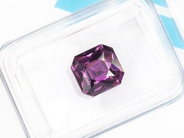 Spinel - 2.49 ct - International Gemological Institute (IGI), Handtassen en Accessoires, Nieuw