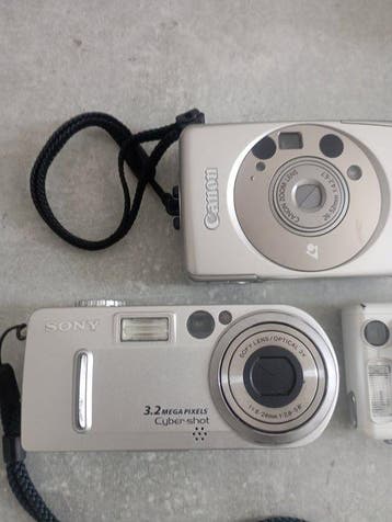 Canon, Sony, BenQ IXUS Z50; Cyber-shot 3.2; BenQ Digital