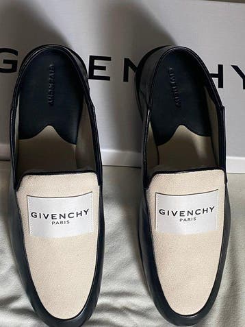 Givenchy - Mocassins - Maat: EU 41, Nieuw