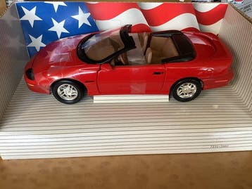 Ertl 1:18 - Voiture miniature - Chevrolet Camaro Z28 (1996)