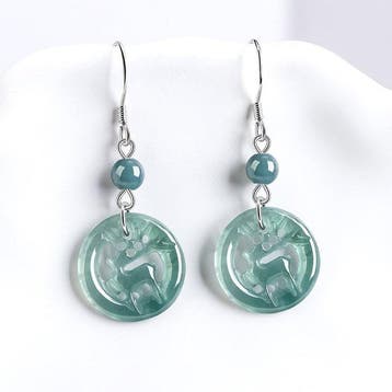 Jade - Feicui Jadeite avec des boucles doreilles en argent,