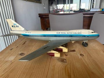 Made In Hong Kong - Passagiersvliegtuig - Boeing 747 KLM