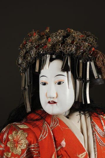 Marionnette théâtrale dun personnage féminin noble - Soie,