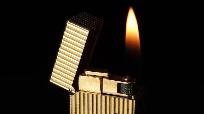 Dunill - Lines Pattern Rollagas Lighter - Zonder, Verzamelen, Rookartikelen, Aanstekers en Luciferdoosjes