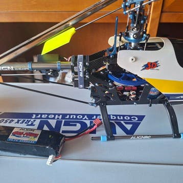 Maquette - Align T-Rex 450SE -Radio Controlled Helicopter -, Antiquités & Art