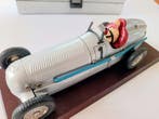 1:18 - Modelauto - MARKLIN Mercedes W25 movimento a molla