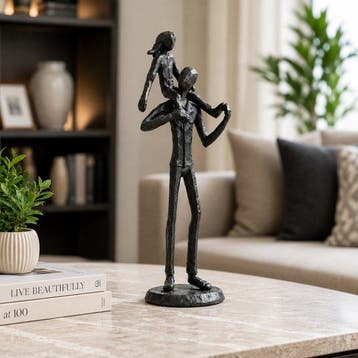 Beeld, Father and Daughter Sculpture – Freestanding