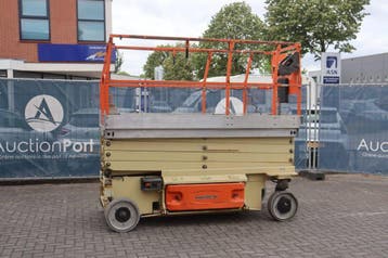 Veiling: Schaarlift JLG 3246 ES Elektrisch 11.68m 2011, Ophalen