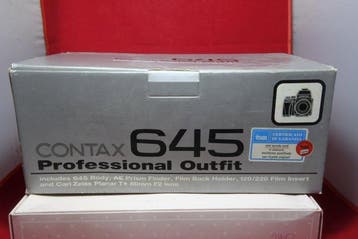Contax 645 AF -> Professional Outfit - Carl Zeiss Planar T*