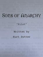 Sons of Anarchy, Pilot - Charlie Hunnam, Katey Sagal, Kim, Verzamelen, Film en Tv, Nieuw