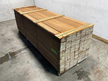 Veiling - 25x ThermoWood Ayous Rib5 gevelbekleding 300x13,8x, Doe-het-zelf en Bouw, Dakpannen en Dakbedekking, Nieuw