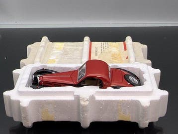 Franklin Mint 1:24 - Modelauto - 1936 Bugatti Atalante Type