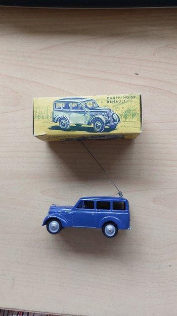 CIJ 1:43 - Voiture miniature - Renault Dauphinoise