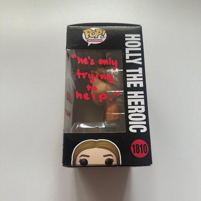 Stranger Things - Signed by Nell Fisher, Collections, Cinéma & Télévision