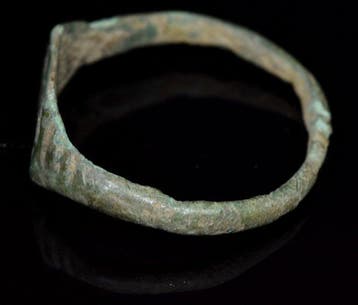 Époque Viking Bronze Bague - Runes en bronze de l’époque
