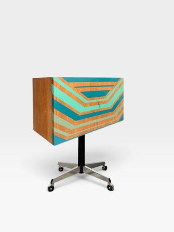 Kast op een standaard - Hout, Metaal - Vintage commode op