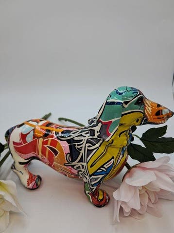 Beeldje - Bassotto Decorativo in Resina Stile Street Art –