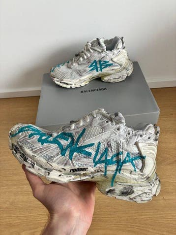 Balenciaga - runner graffiti - Sneakers - Taille : EU 38 -
